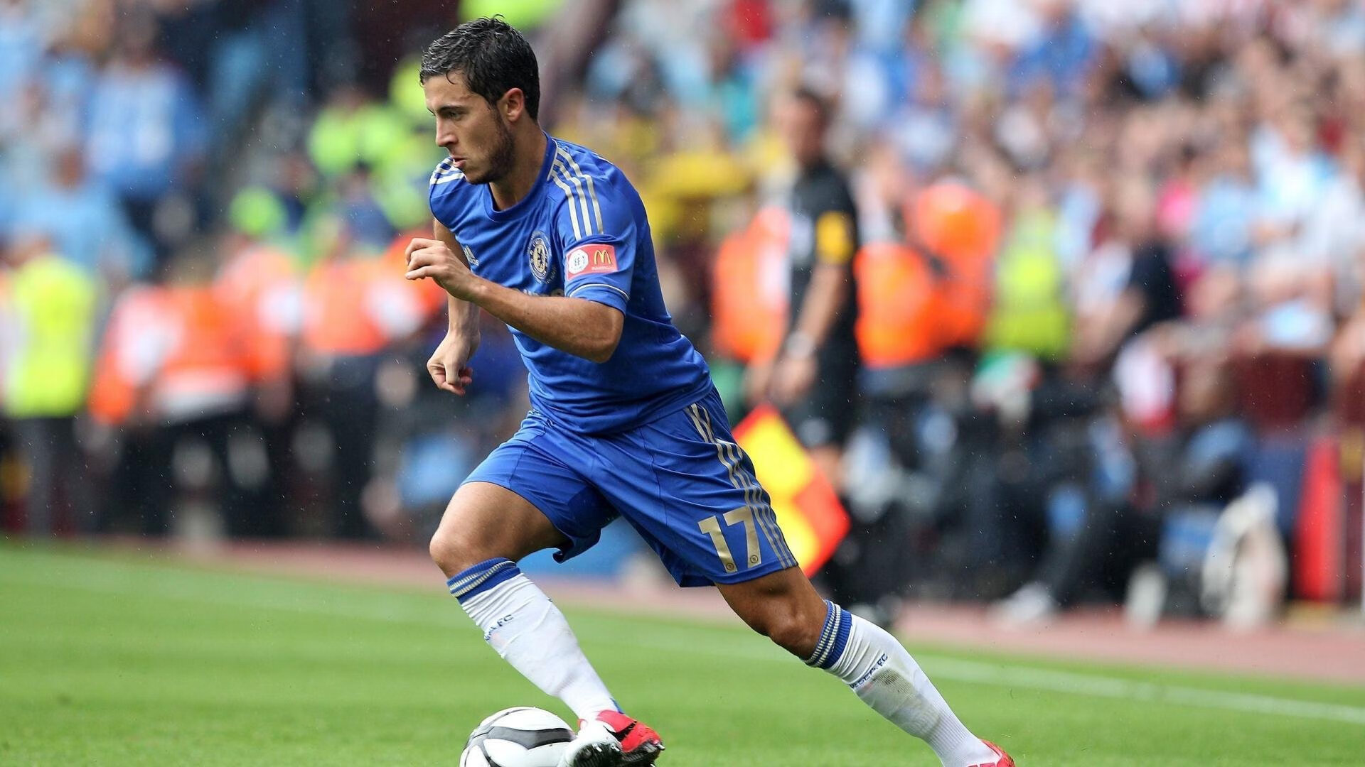 九游官网pc-皇马中卫受伤，支柱缺席或成致命伤病，皇马中卫历史排名