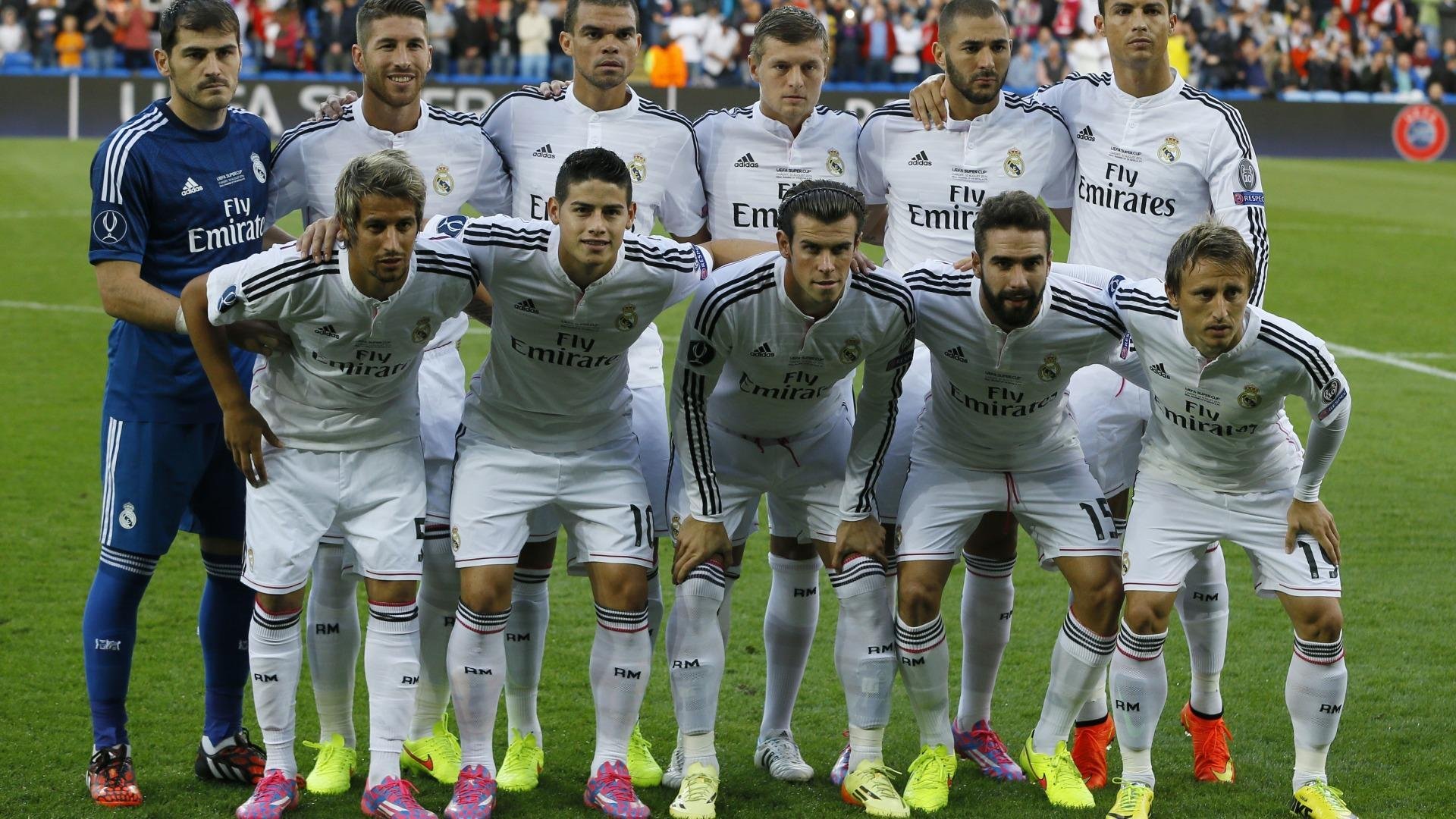 里昂边锋插上拉扯出巨大进攻空间，里昂集锦